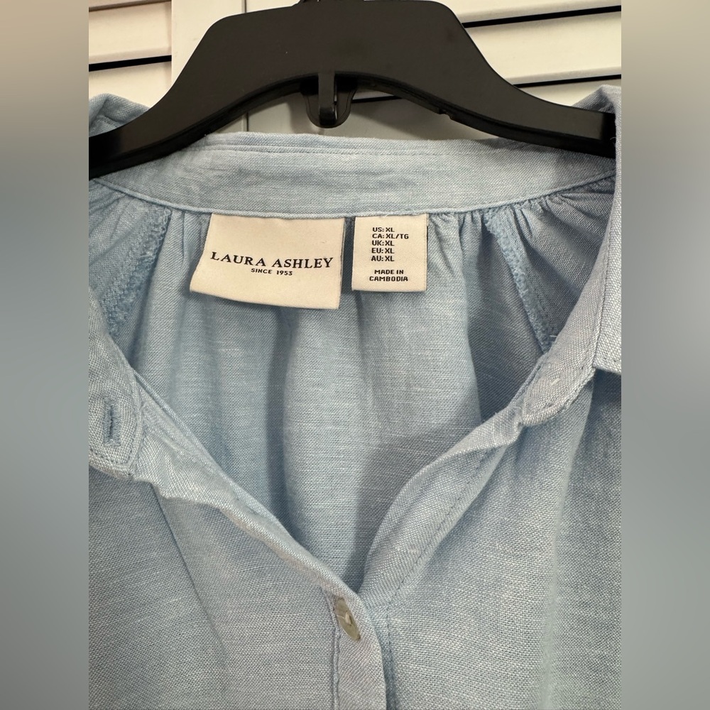 EUC Laura Ashley Button-Up Shirt Womens XL Blue Linen Blend Long Sleeve Casual - Picture 2 of 11